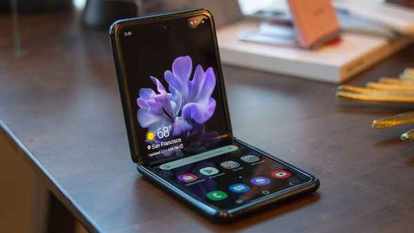 Samsung Galaxy Z Flip - date de sortie le 14 février 2020 Samsung Galaxy Z Flip - date de sortie le 14 février 2020